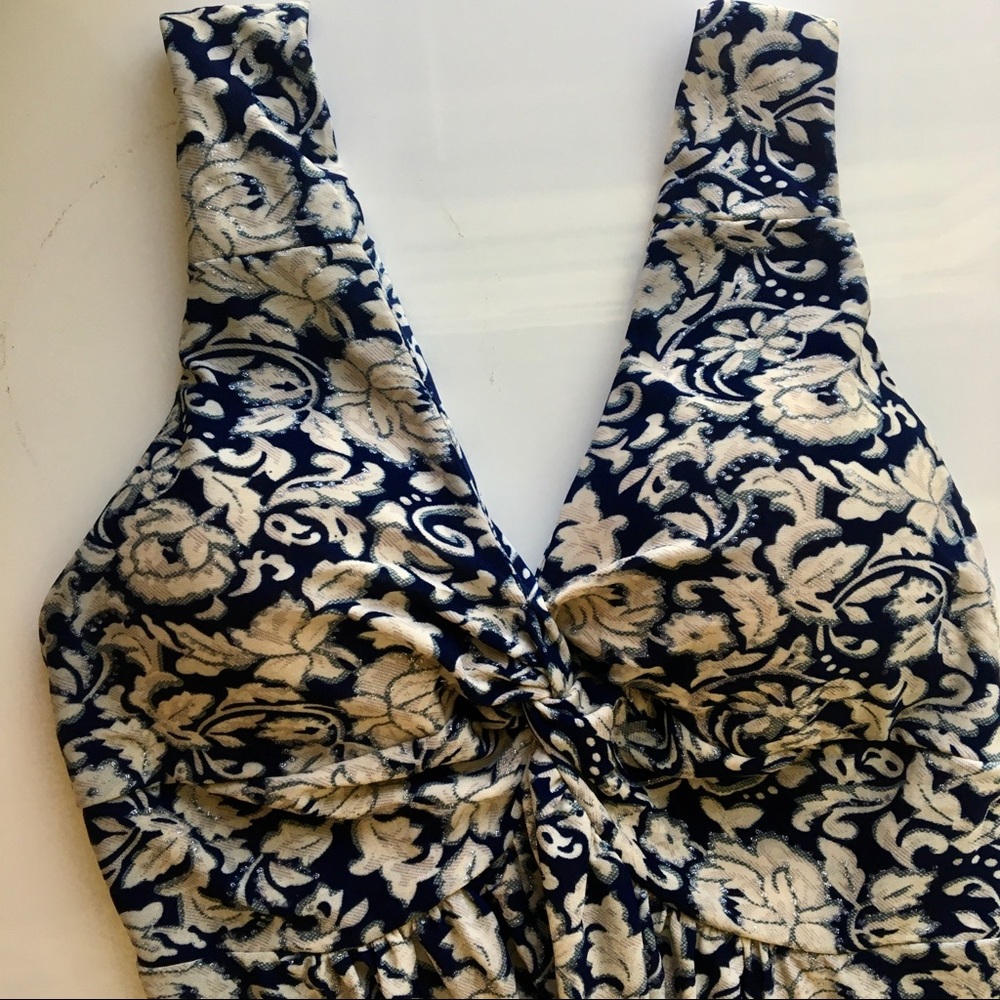 Formal Dress - Picture 4 of 6